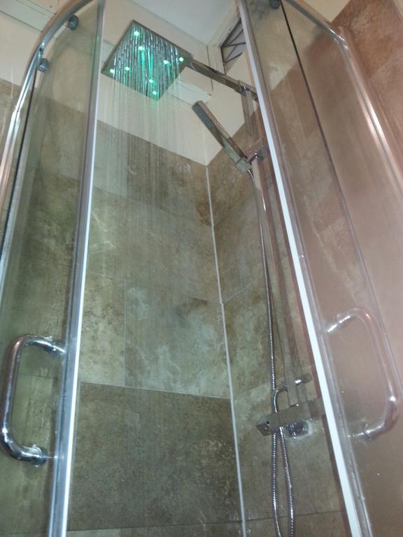 Two Top Central Beach Studios - Also Separate Spa Cabin And Watersports Brighton Room photo