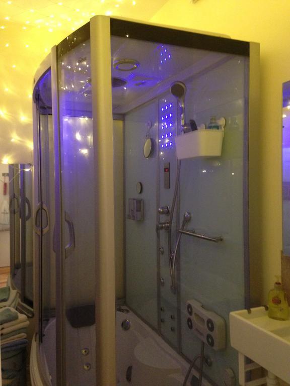 Two Top Central Beach Studios - Also Separate Spa Cabin And Watersports Brighton Room photo